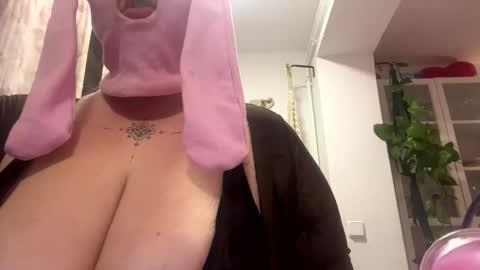 gapetrainee online show from October 20, 12:46 am