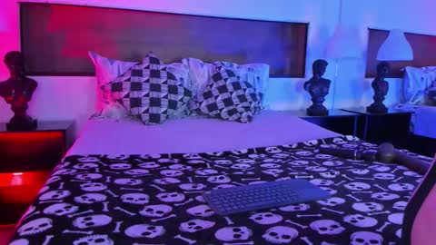  Usagi  online show from February 11, 7:59 pm