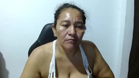 Snapshot of gatika_sexy chatting on October 5, 6:18 am katia online show from October 5, 6:18 am