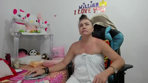 Snapshot of gatitasexy_hot_wet4u chatting on January 22, 1:31 am Mfe online show from January 22, 1:31 am
