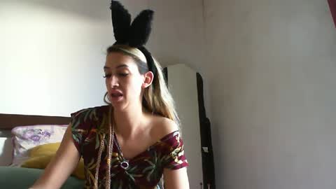 Monique online show from January 3, 8:11 pm