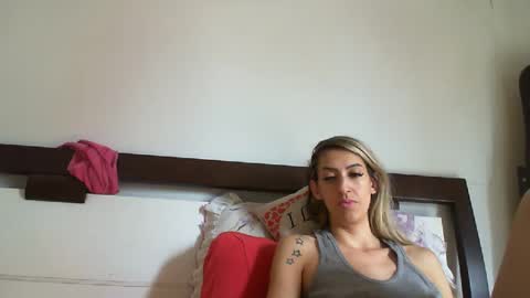 Monique online show from January 14, 6:28 pm