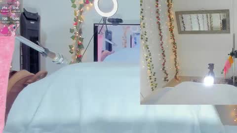 Genesis online show from October 3, 9:36 am