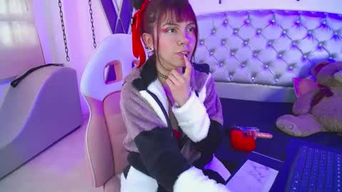 genesis_rea_ online show from January 13, 1:28 pm