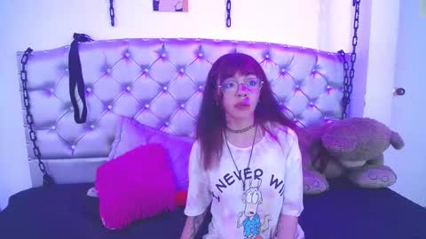 genesis_rea_ online show from January 8, 2:03 pm