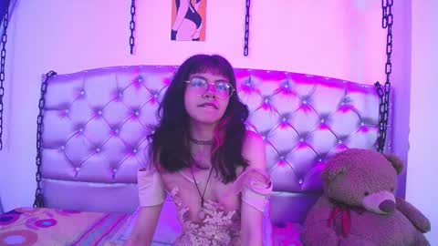genesis_rea_ online show from December 26, 12:38 pm