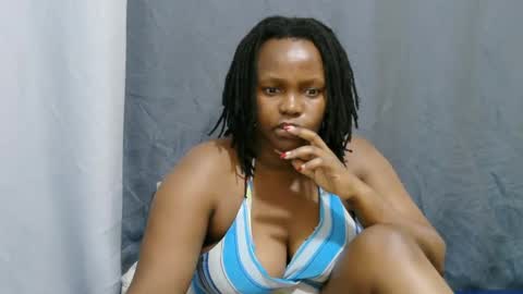 georgeous_kimberly online show from December 5, 3:39 am