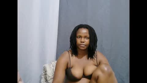 georgeous_kimberly online show from December 1, 1:42 am