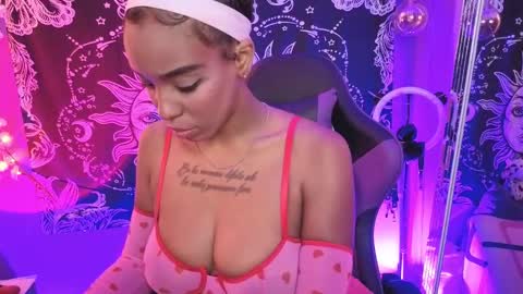 Georgina  online show from February 5, 9:51 pm