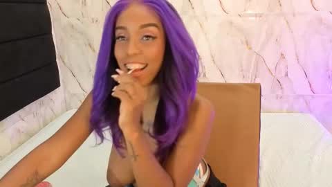 Snapshot of georgis__ chatting on October 17, 5:32 am Georgina online show from October 17, 5:32 am