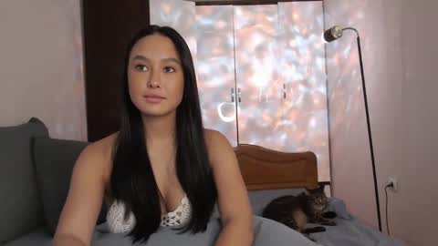 Snapshot of germiona_shine chatting on February 10, 3:46 am Germiona online show from February 10, 3:46 am