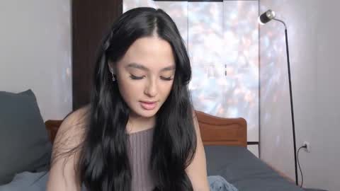 Snapshot of germiona_shine chatting on February 17, 3:25 am Germiona online show from February 17, 3:25 am