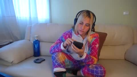 Snapshot of ggemas chatting on December 22, 3:22 pm ggemas online show from December 22, 3:22 pm