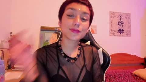 Snapshot of gh___ chatting on February 18, 2:16 am Grisel 3 online show from February 18, 2:16 am