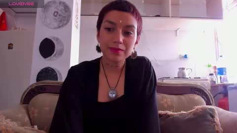 Snapshot of gh___ chatting on February 4, 4:50 pm Grisel 3 online show from February 4, 4:50 pm