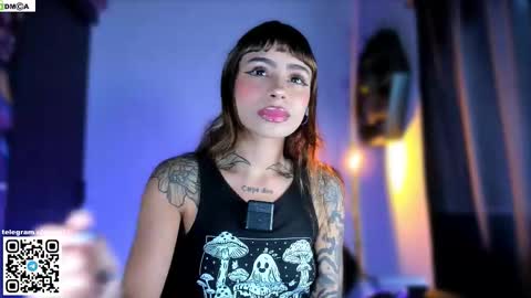 Sara online show from November 25, 5:58 pm