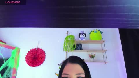 giaaaa   online show from October 21, 12:03 am