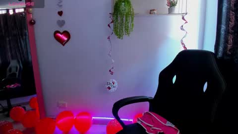 Snapshot of gia_contii chatting on February 15, 2:11 pm giaaaa online show from February 15, 2:11 pm