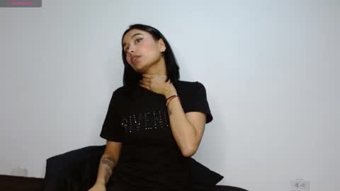 Gia Lee online show from October 19, 4:58 am