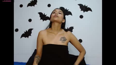 Gia Lee online show from November 3, 2:59 am