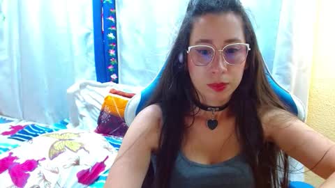 Gia  online show from February 6, 7:28 pm