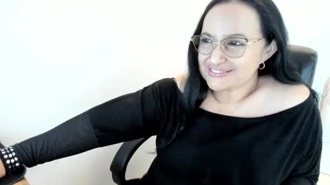 Snapshot of gia_nahomi chatting on January 14, 3:53 am nahomi online show from January 14, 3:53 am