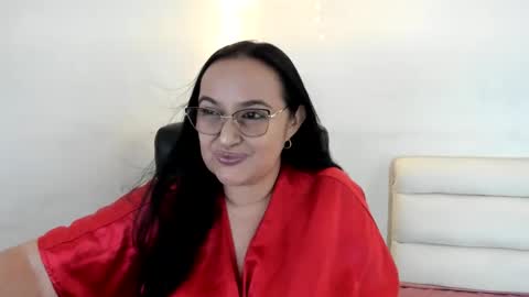 Snapshot of gia_nahomi chatting on January 11, 4:06 am nahomi online show from January 11, 4:06 am