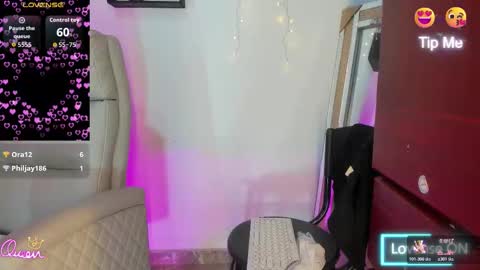 nahomi online show from February 7, 1:09 am