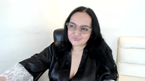 Snapshot of gia_nahomi chatting on January 13, 3:34 am nahomi online show from January 13, 3:34 am