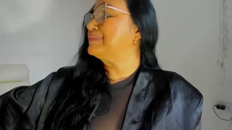 Snapshot of gia_nahomi chatting on March 5, 9:39 pm nahomi online show from March 5, 9:39 pm