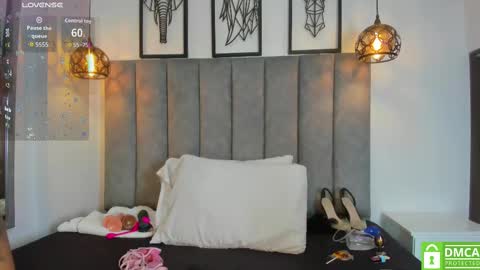 Snapshot of gia_scott chatting on October 14, 9:39 pm Darlliny online show from October 14, 9:39 pm