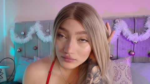 Gia online show from December 23, 11:47 am