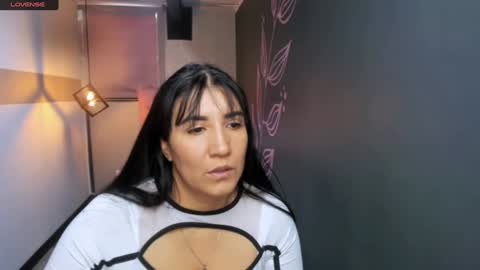 Snapshot of giafox_ chatting on December 16, 12:16 pm G I A FOX online show from December 16, 12:16 pm