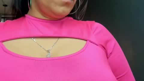 Snapshot of giafox_ chatting on January 21, 12:29 pm G I A FOX online show from January 21, 12:29 pm