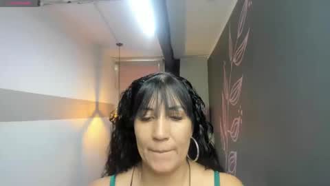 Snapshot of giafox_ chatting on December 26, 12:16 pm G I A FOX online show from December 26, 12:16 pm