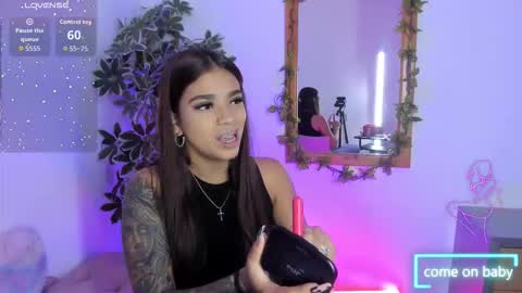 Gia  online show from October 18, 9:38 pm