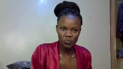 Snapshot of gianna_012 chatting on October 7, 12:20 pm ENNY online show from October 7, 12:20 pm