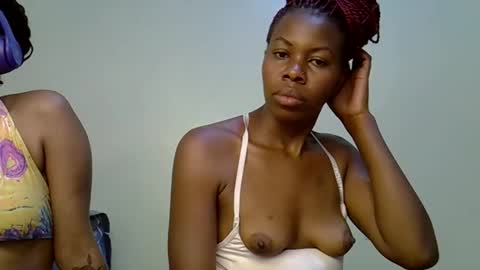 Snapshot of gianna_012 chatting on September 11, 2:01 am ENNY online show from September 11, 2:01 am