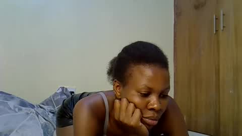 Snapshot of gianna_012 chatting on October 1, 3:50 pm ENNY online show from October 1, 3:50 pm