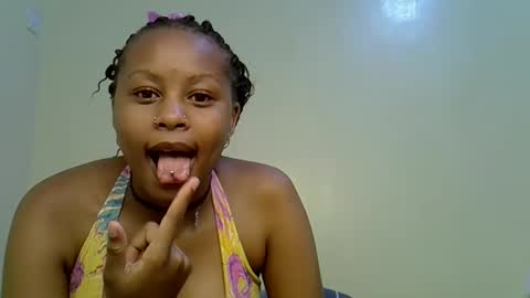 Snapshot of gianna_012 chatting on September 15, 2:53 am ENNY online show from September 15, 2:53 am