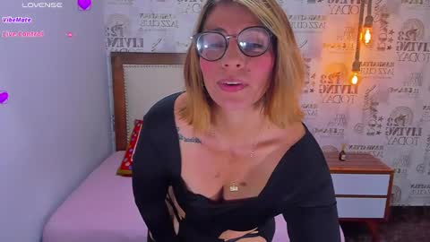 G I A N N A  online show from December 20, 12:27 pm