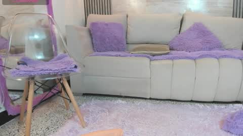 gigi_mane online show from December 3, 12:46 am