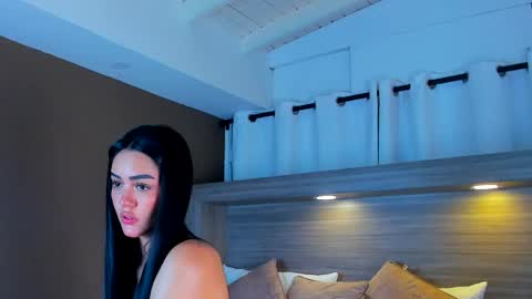 gigi wilden online show from March 18, 11:26 am