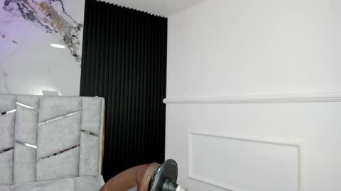 Gigi Doll online show from October 10, 11:37 am