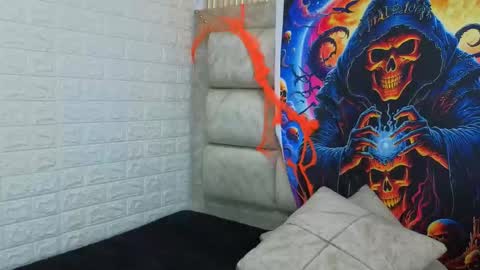 gigirose_ online show from October 31, 11:20 pm