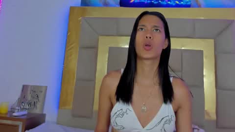 Gigi online show from November 13, 6:23 am