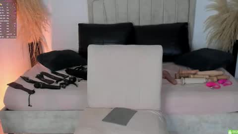 pamela online show from March 27, 2:13 am