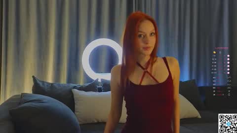 Snapshot of gildedkitten chatting on September 17, 6:06 pm Stacy online show from September 17, 6:06 pm