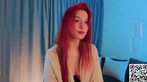 Snapshot of gildedkitten chatting on October 24, 6:15 pm Stacy online show from October 24, 6:15 pm