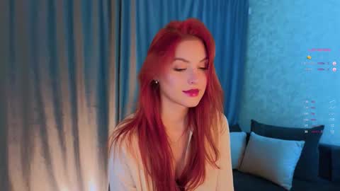 Snapshot of gildedkitten chatting on October 30, 6:42 pm Stacy online show from October 30, 6:42 pm